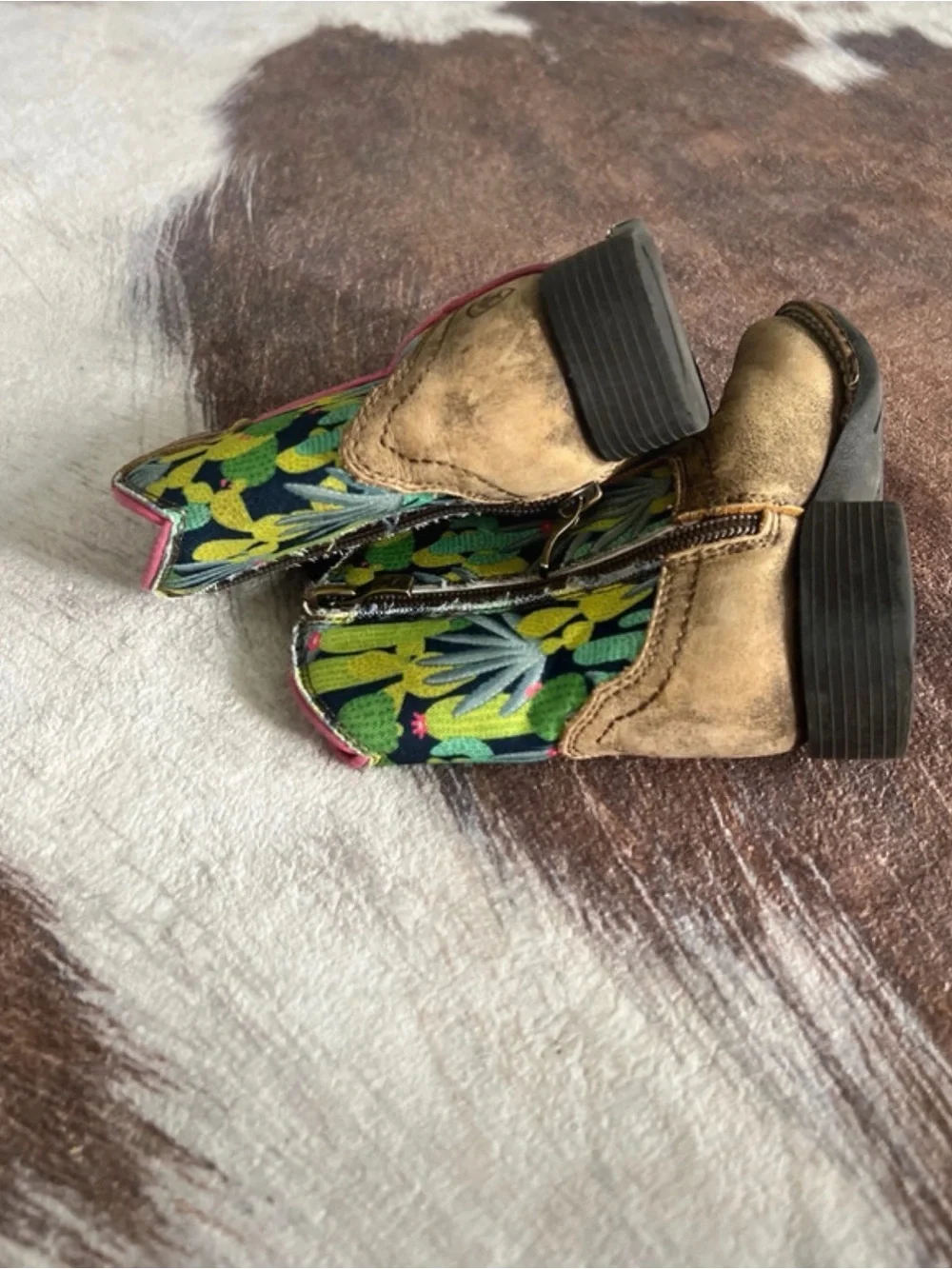 Kids Desert Cactus Western Boots - Pink & Green size 5